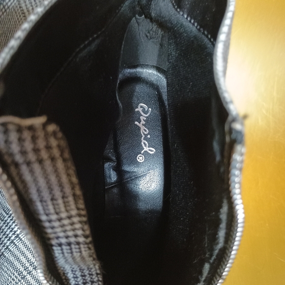 Qupid Plaid Stiletto Zip-up Booties - Picture 7 of 7